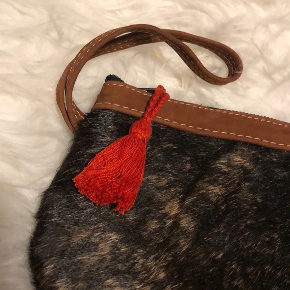 Super cute never used fur wristlet NWOT - Picture 2 of 7